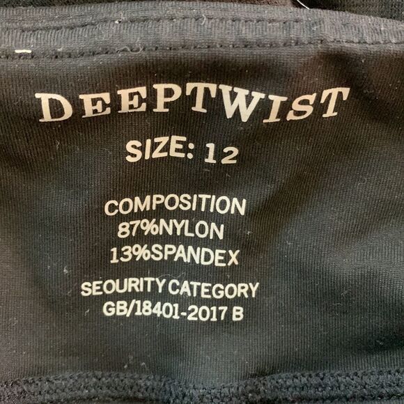 WOMEN’S BLACK CAPRIS - Picture 6 of 6